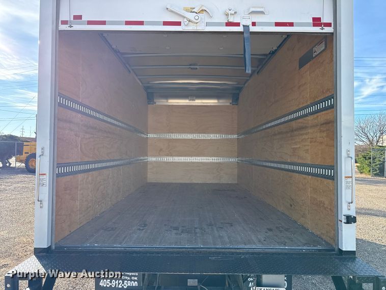 image for item EP2661 2020 Mitsubishi Fuso box truck