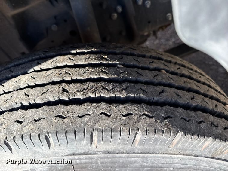 image for item EP2661 2020 Mitsubishi Fuso box truck