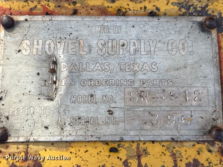 image for item EP2667 Ferguson SR-912 pneumatic roller