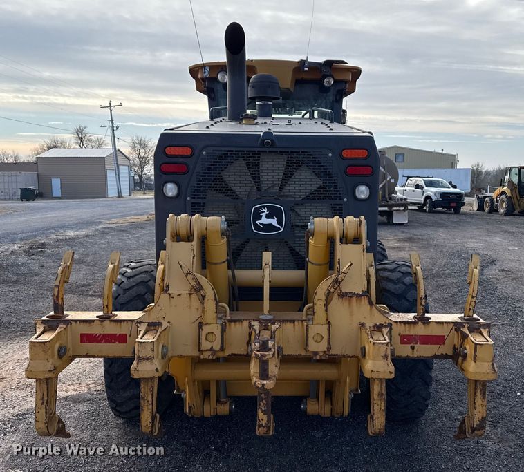 image for item EP2669 2014 John Deere 772G motor grader