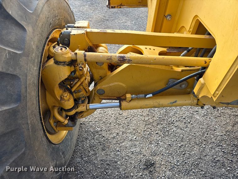 image for item EP2669 2014 John Deere 772G motor grader