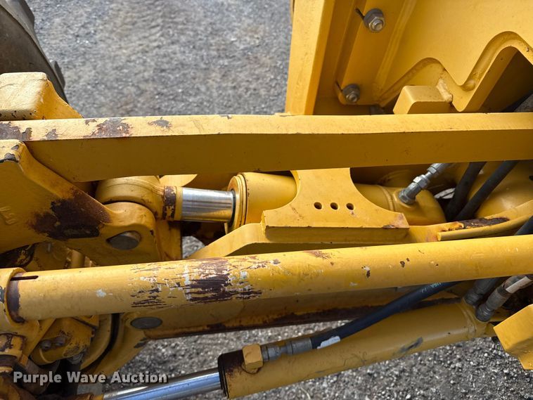 image for item EP2669 2014 John Deere 772G motor grader