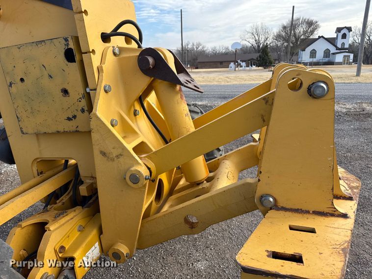 image for item EP2669 2014 John Deere 772G motor grader