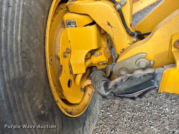 image for item EP2669 2014 John Deere 772G motor grader