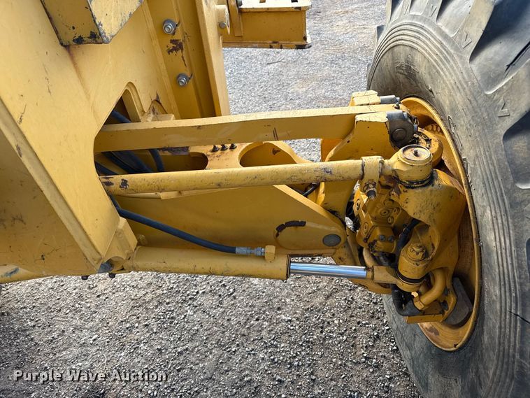 image for item EP2669 2014 John Deere 772G motor grader