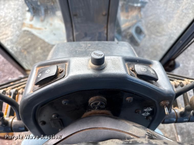 image for item EP2669 2014 John Deere 772G motor grader