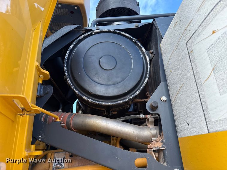 image for item EP2669 2014 John Deere 772G motor grader