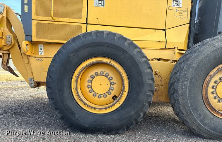 image for item EP2669 2014 John Deere 772G motor grader