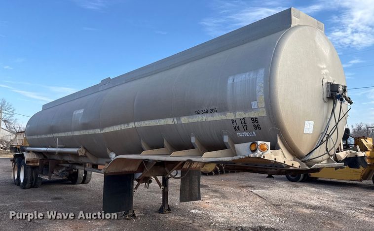 image for item EP2670 1981 VIM tank trailer