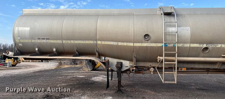 image for item EP2670 1981 VIM tank trailer