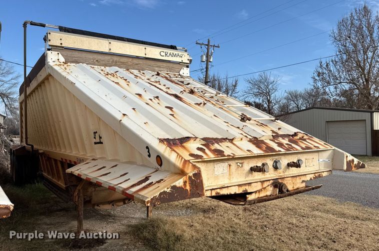 image for item EP2671 2007 CPS bottom dump trailer