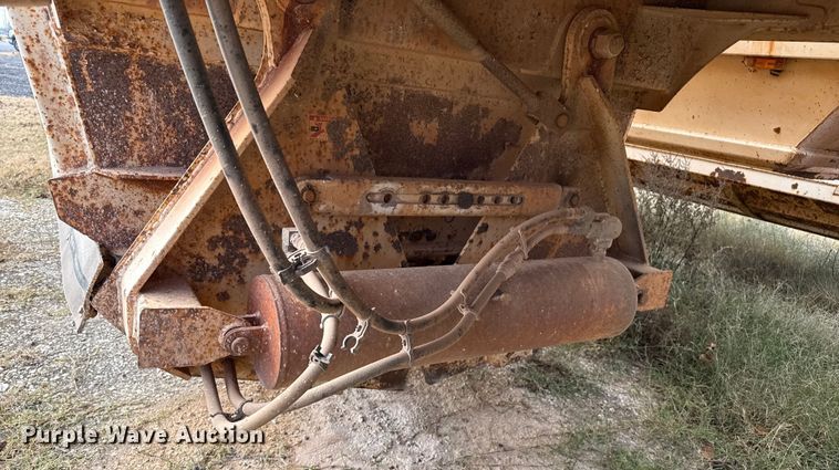image for item EP2671 2007 CPS bottom dump trailer