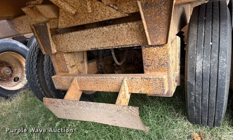 image for item EP2671 2007 CPS bottom dump trailer