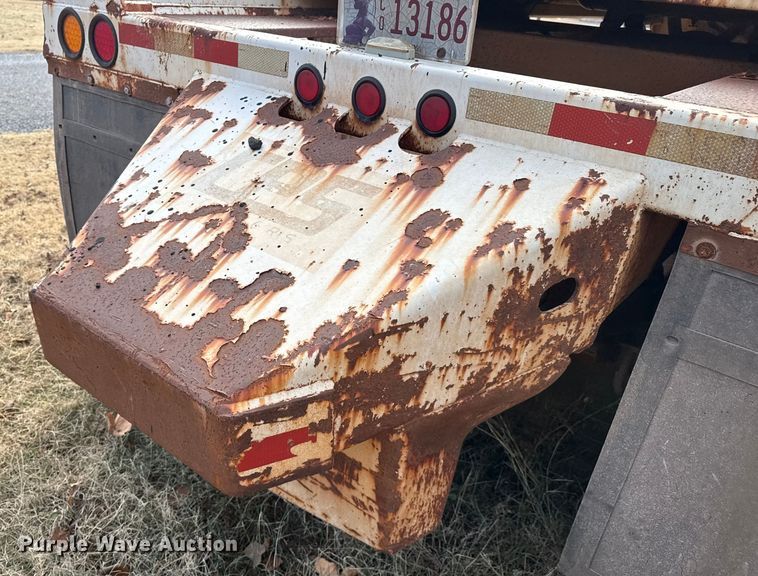 image for item EP2671 2007 CPS bottom dump trailer