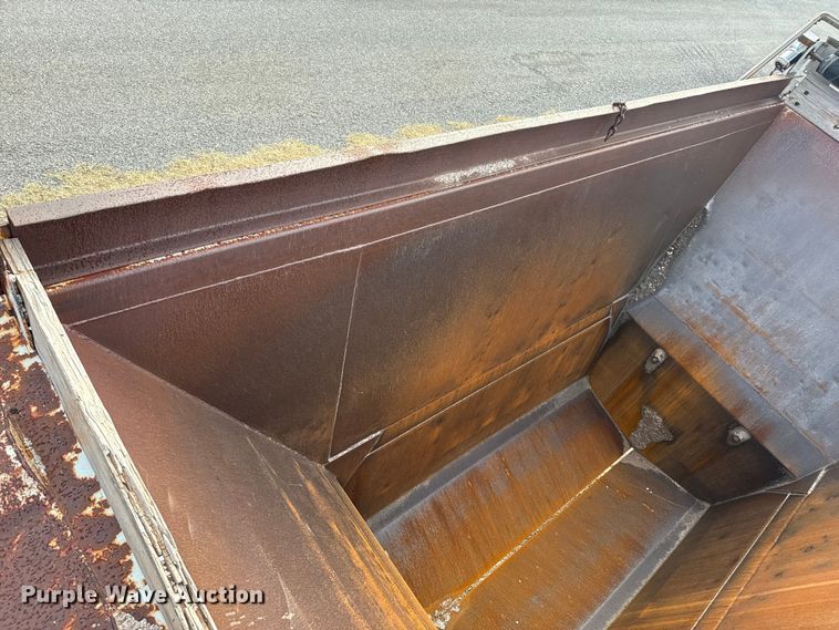 image for item EP2671 2007 CPS bottom dump trailer