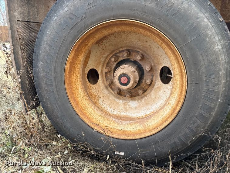 image for item EP2671 2007 CPS bottom dump trailer