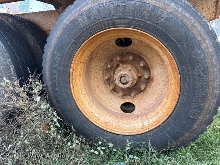 image for item EP2671 2007 CPS bottom dump trailer