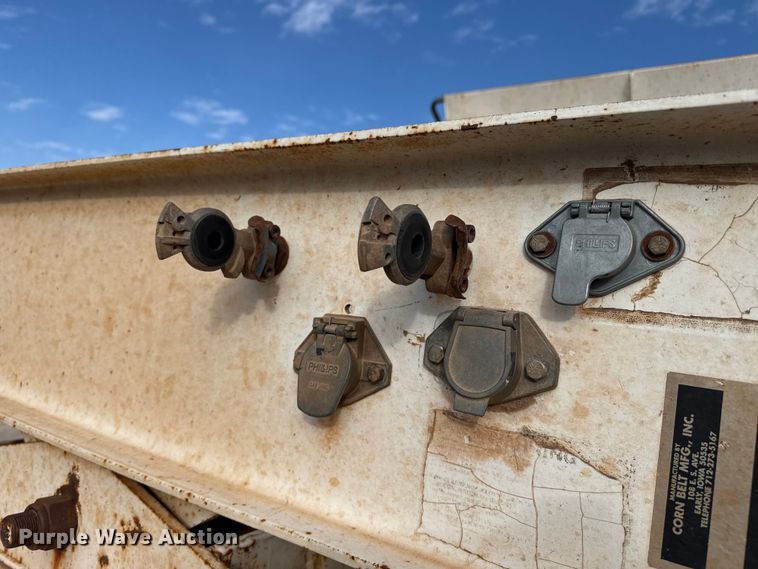 image for item EP2672 2011 Corn Belt Mfg  S4002 bottom dump trailer