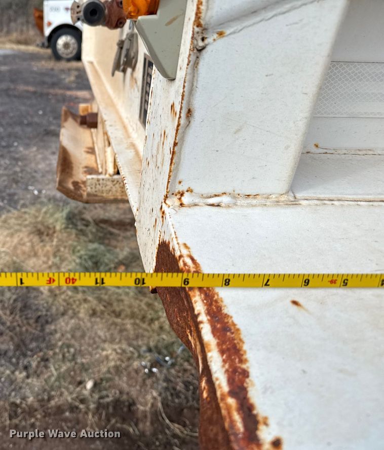 image for item EP2672 2011 Corn Belt Mfg  S4002 bottom dump trailer