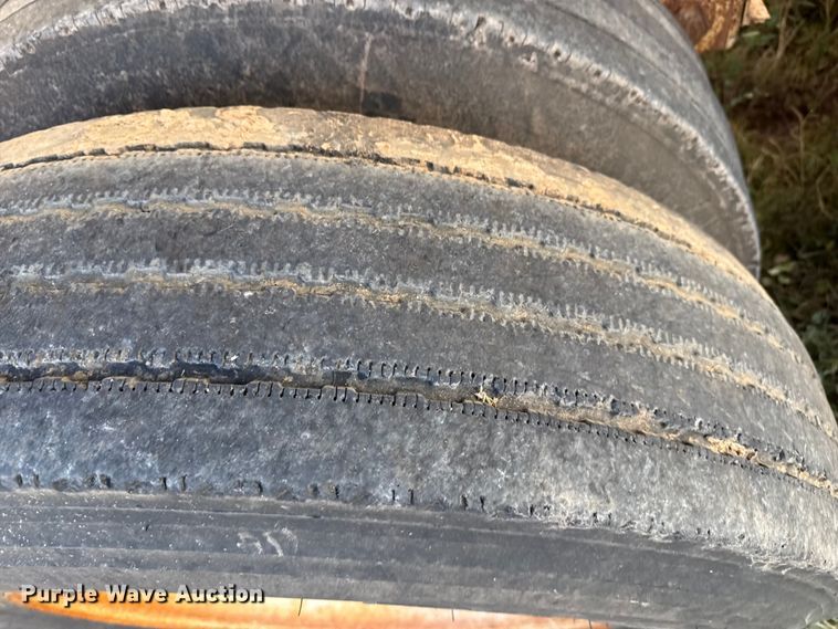 image for item EP2672 2011 Corn Belt Mfg  S4002 bottom dump trailer