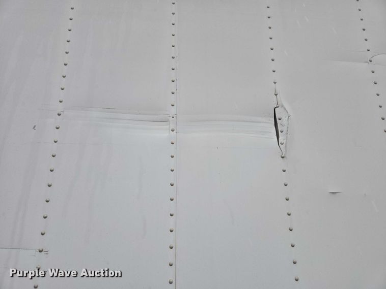 image for item ES2566 1995 Ford F800 box truck