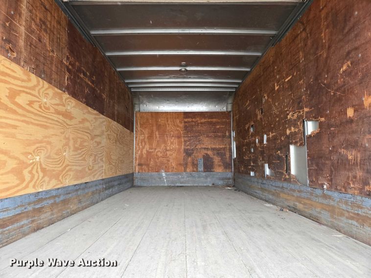 image for item ES2566 1995 Ford F800 box truck