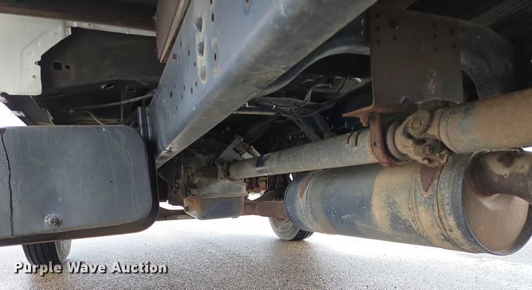 image for item ES2566 1995 Ford F800 box truck