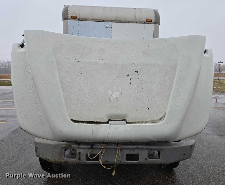 image for item ES2566 1995 Ford F800 box truck