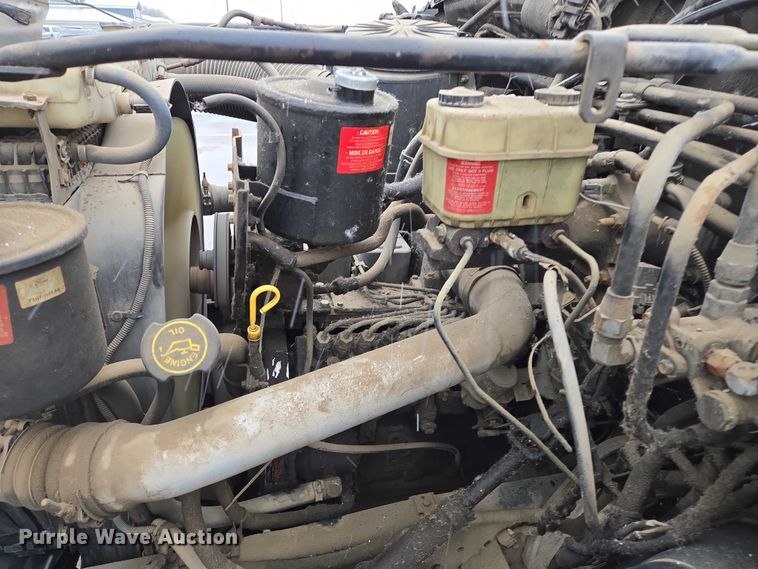 image for item ES2566 1995 Ford F800 box truck