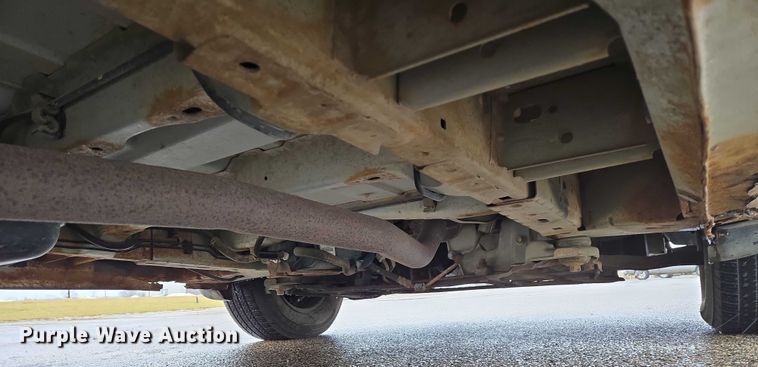 image for item ES2567 2005 Dodge Caravan van