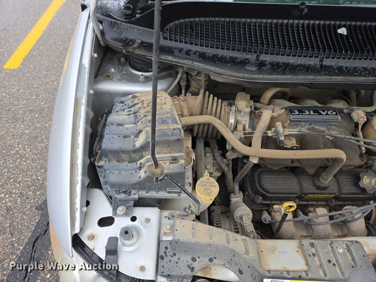 image for item ES2567 2005 Dodge Caravan van