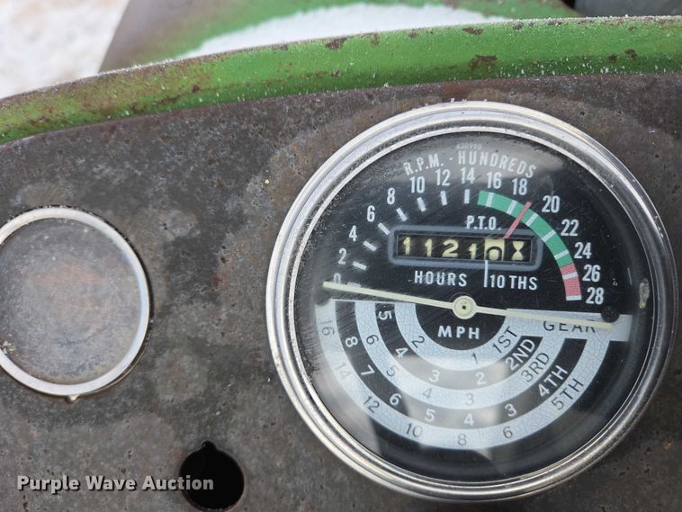 image for item ES2597 John Deere 1010 tractor