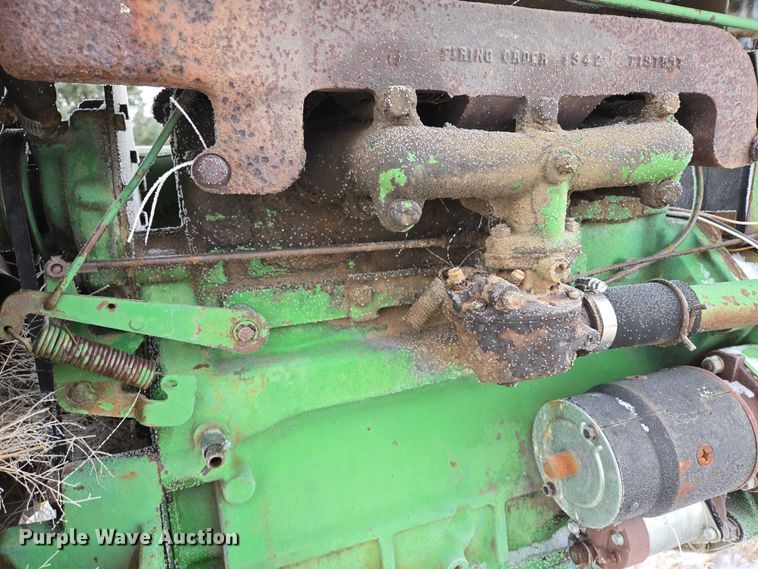 image for item ES2597 John Deere 1010 tractor