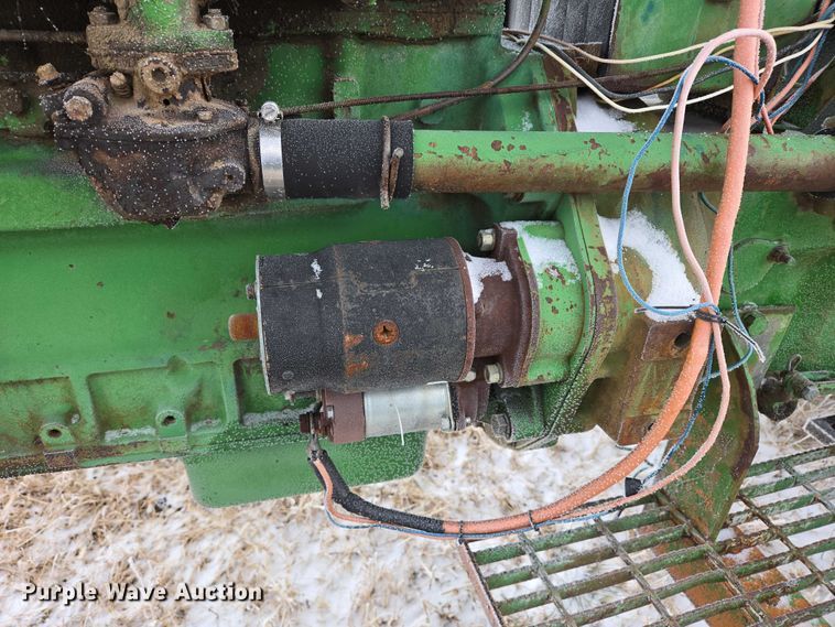 image for item ES2597 John Deere 1010 tractor