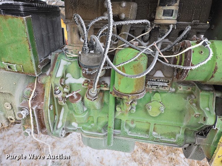 image for item ES2597 John Deere 1010 tractor