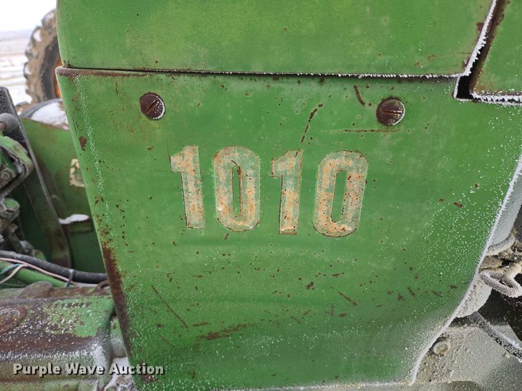 image for item ES2597 John Deere 1010 tractor