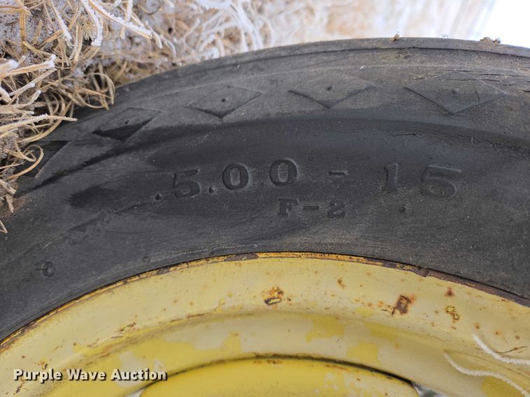 image for item ES2597 John Deere 1010 tractor