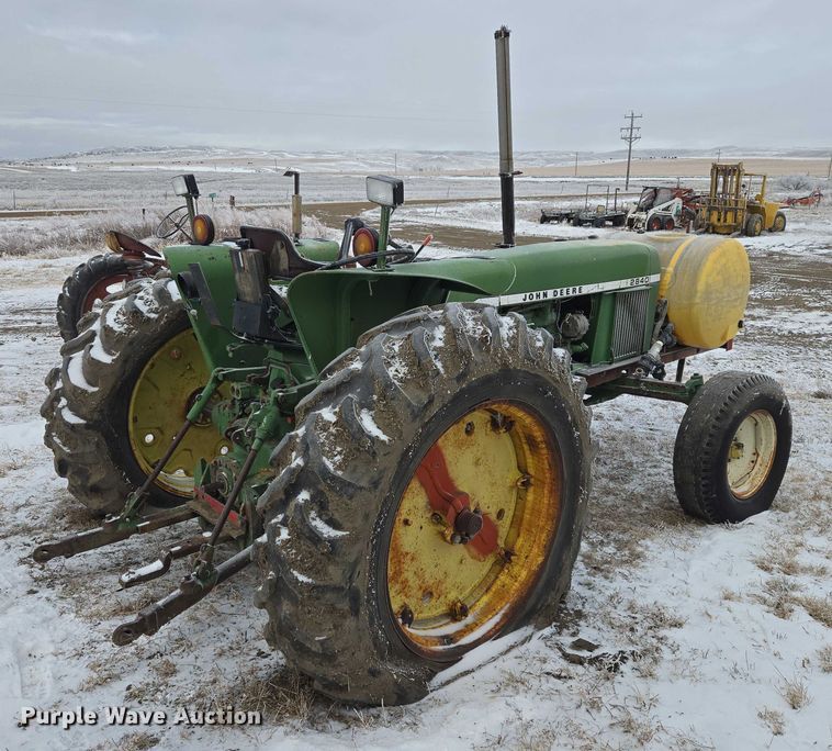 image for item ES2598 John Deere 2840 MFWD tractor