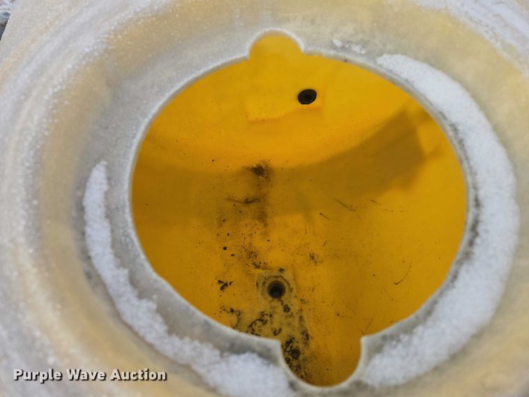 image for item ES2598 John Deere 2840 MFWD tractor