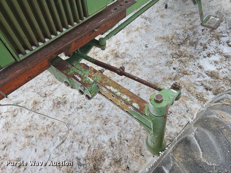 image for item ES2598 John Deere 2840 MFWD tractor