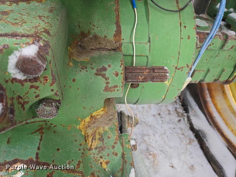 image for item ES2598 John Deere 2840 MFWD tractor