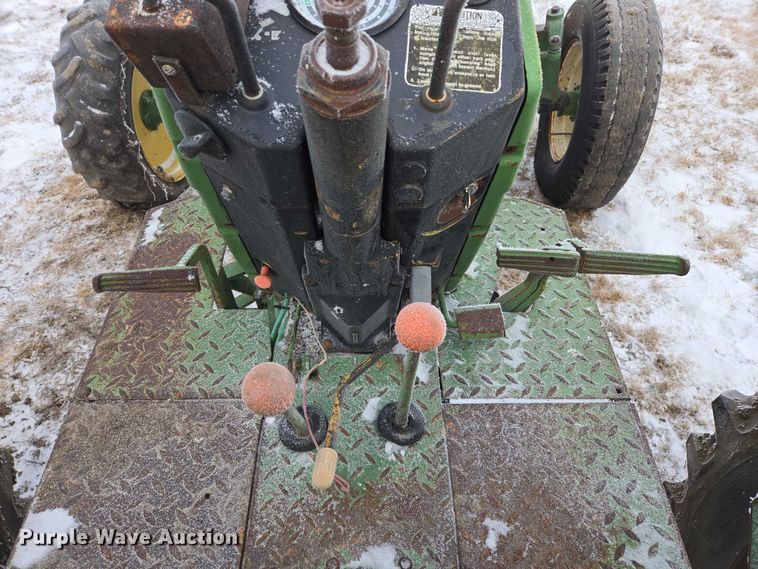 image for item ES2598 John Deere 2840 MFWD tractor