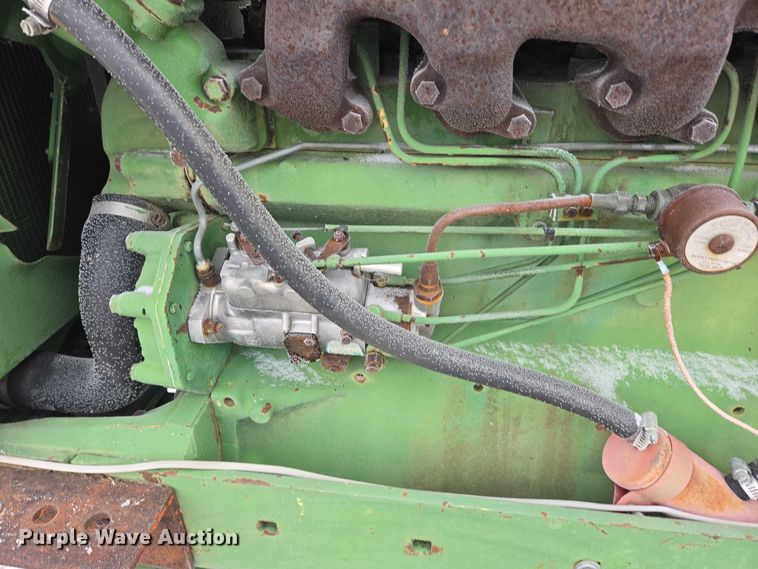 image for item ES2598 John Deere 2840 MFWD tractor