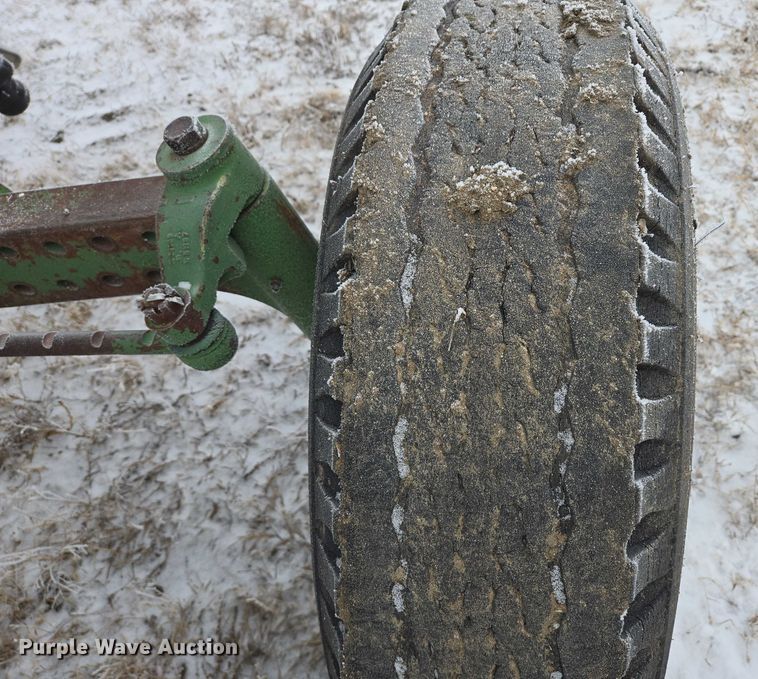 image for item ES2598 John Deere 2840 MFWD tractor