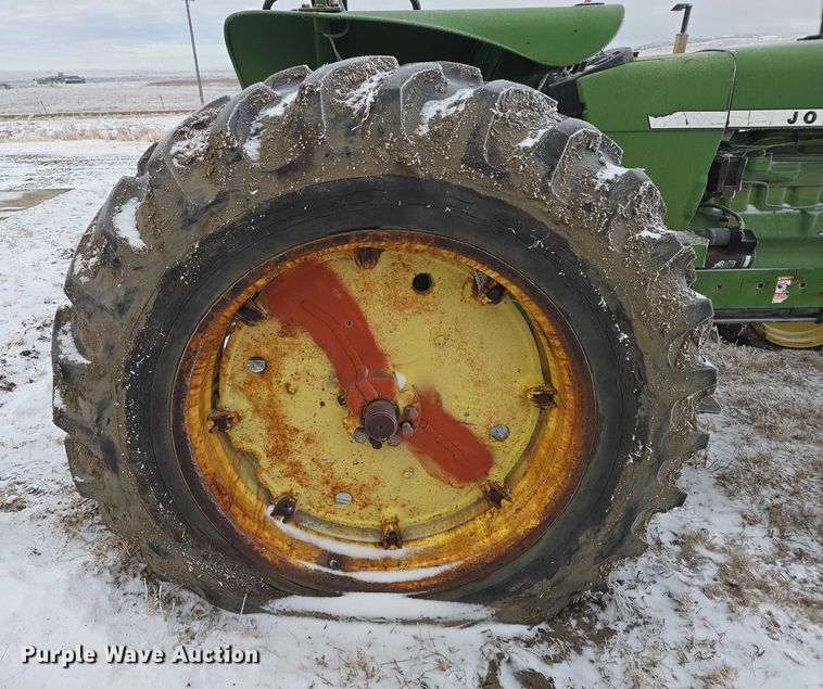 image for item ES2598 John Deere 2840 MFWD tractor