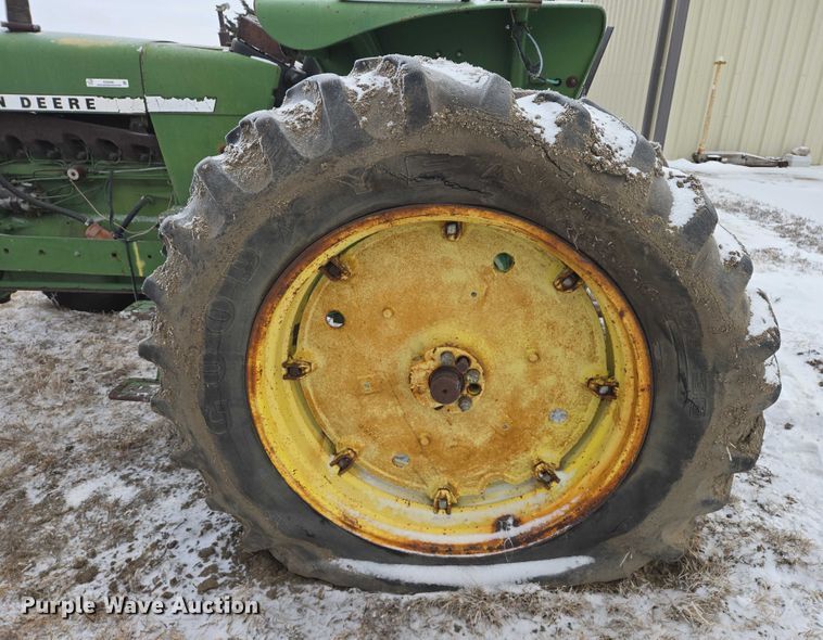 image for item ES2598 John Deere 2840 MFWD tractor