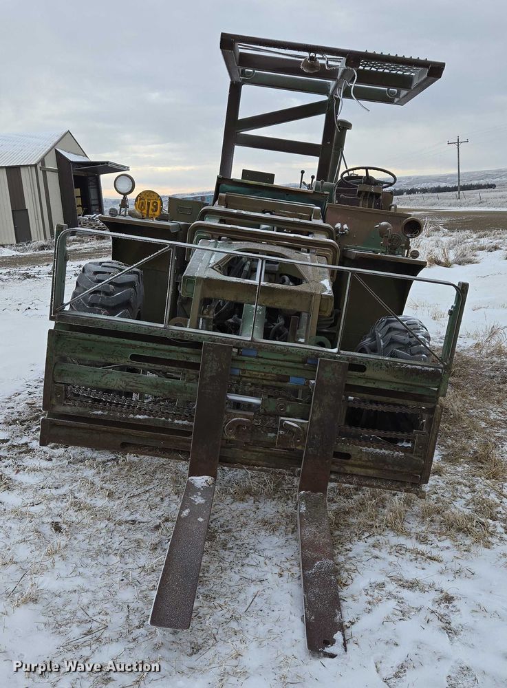 image for item ES2600 1974 Chrysler MLT-6CH telehandler