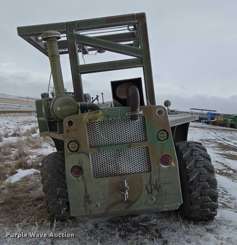 image for item ES2600 1974 Chrysler MLT-6CH telehandler