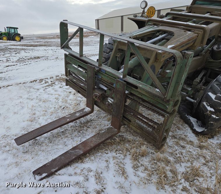 image for item ES2600 1974 Chrysler MLT-6CH telehandler