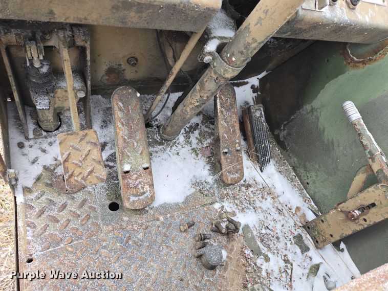 image for item ES2600 1974 Chrysler MLT-6CH telehandler